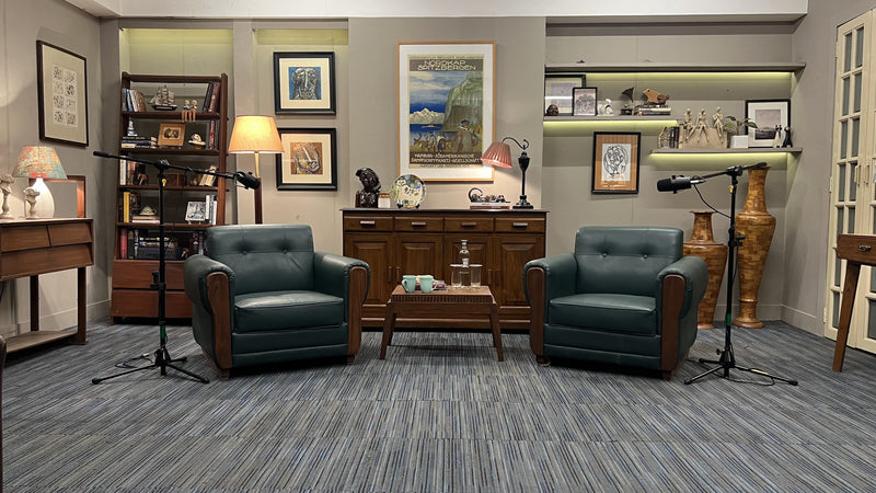 PODCAST ROOM
